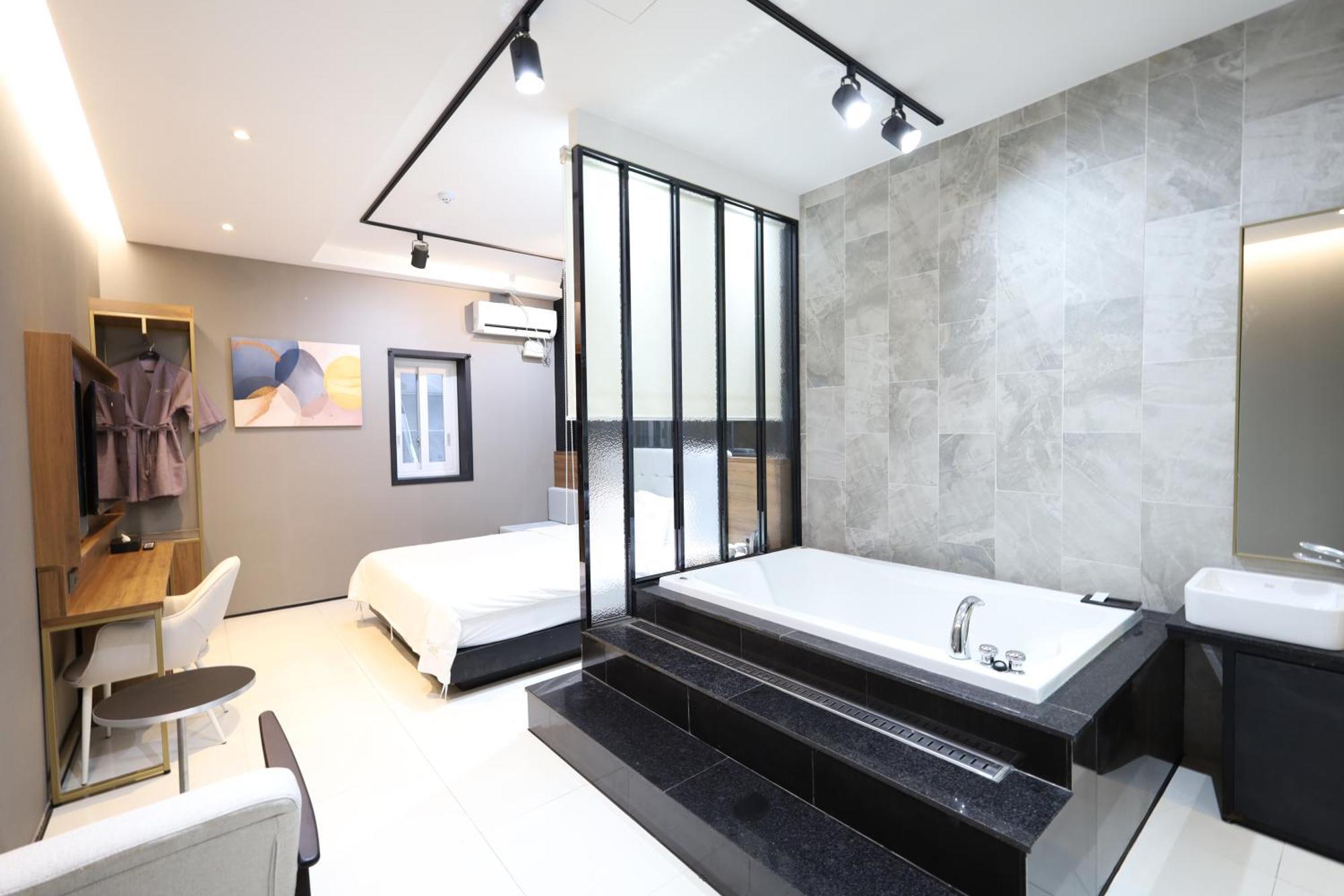 Almond Hotel Busan Station Eksteriør billede