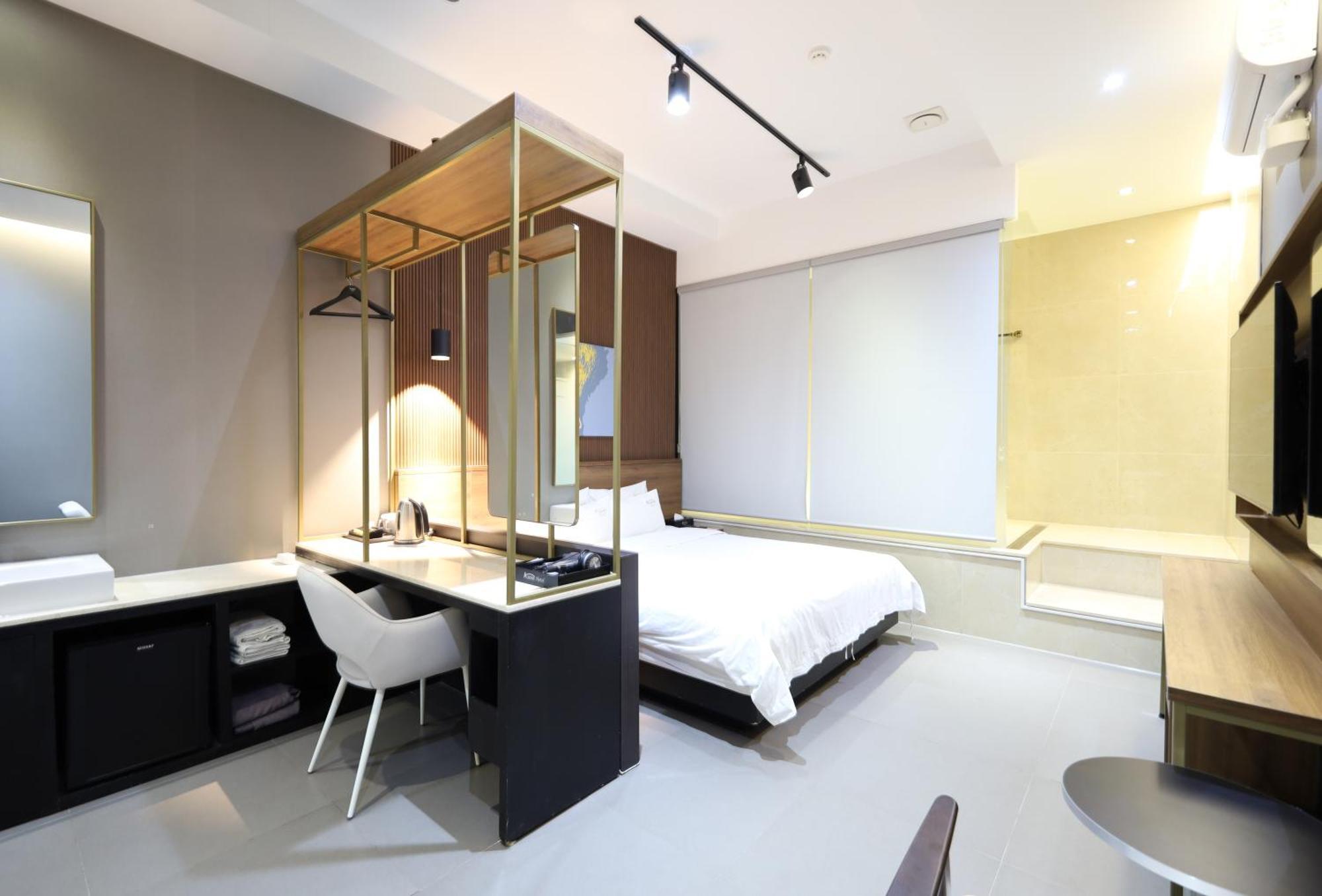 Almond Hotel Busan Station Eksteriør billede