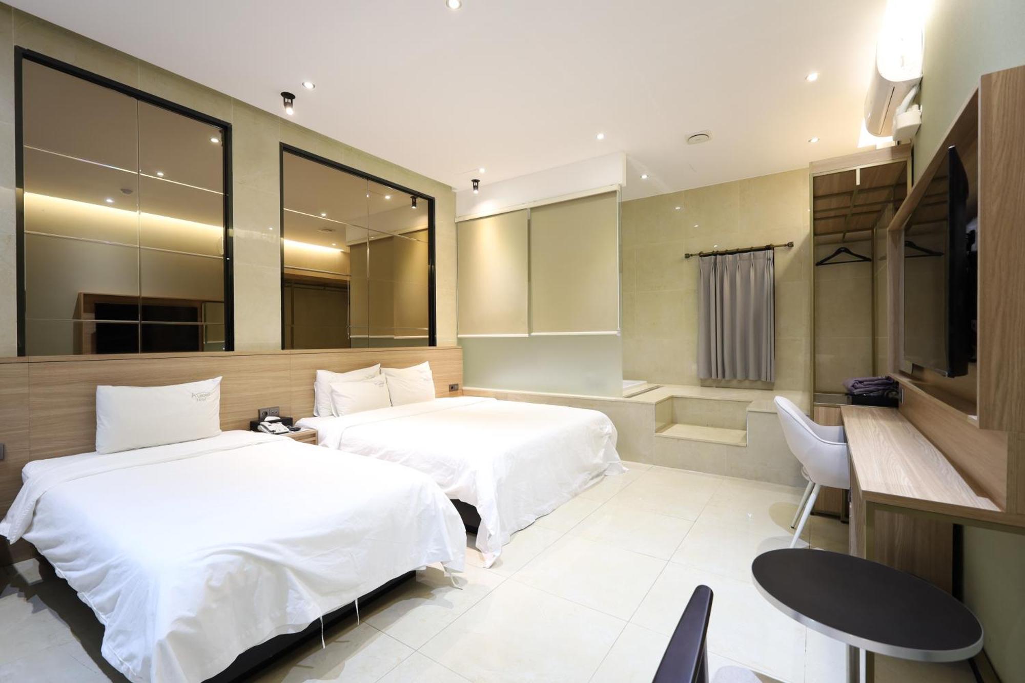 Almond Hotel Busan Station Eksteriør billede