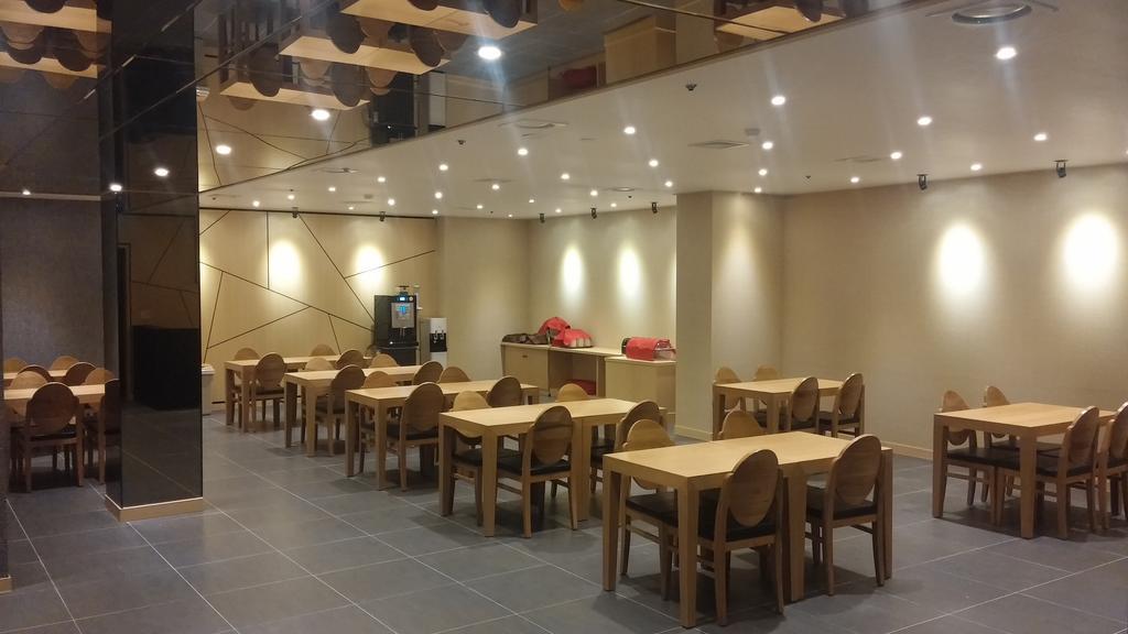 Almond Hotel Busan Station Eksteriør billede