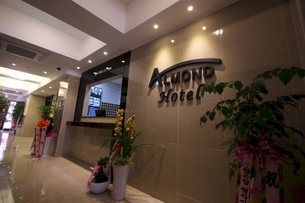 Almond Hotel Busan Station Eksteriør billede
