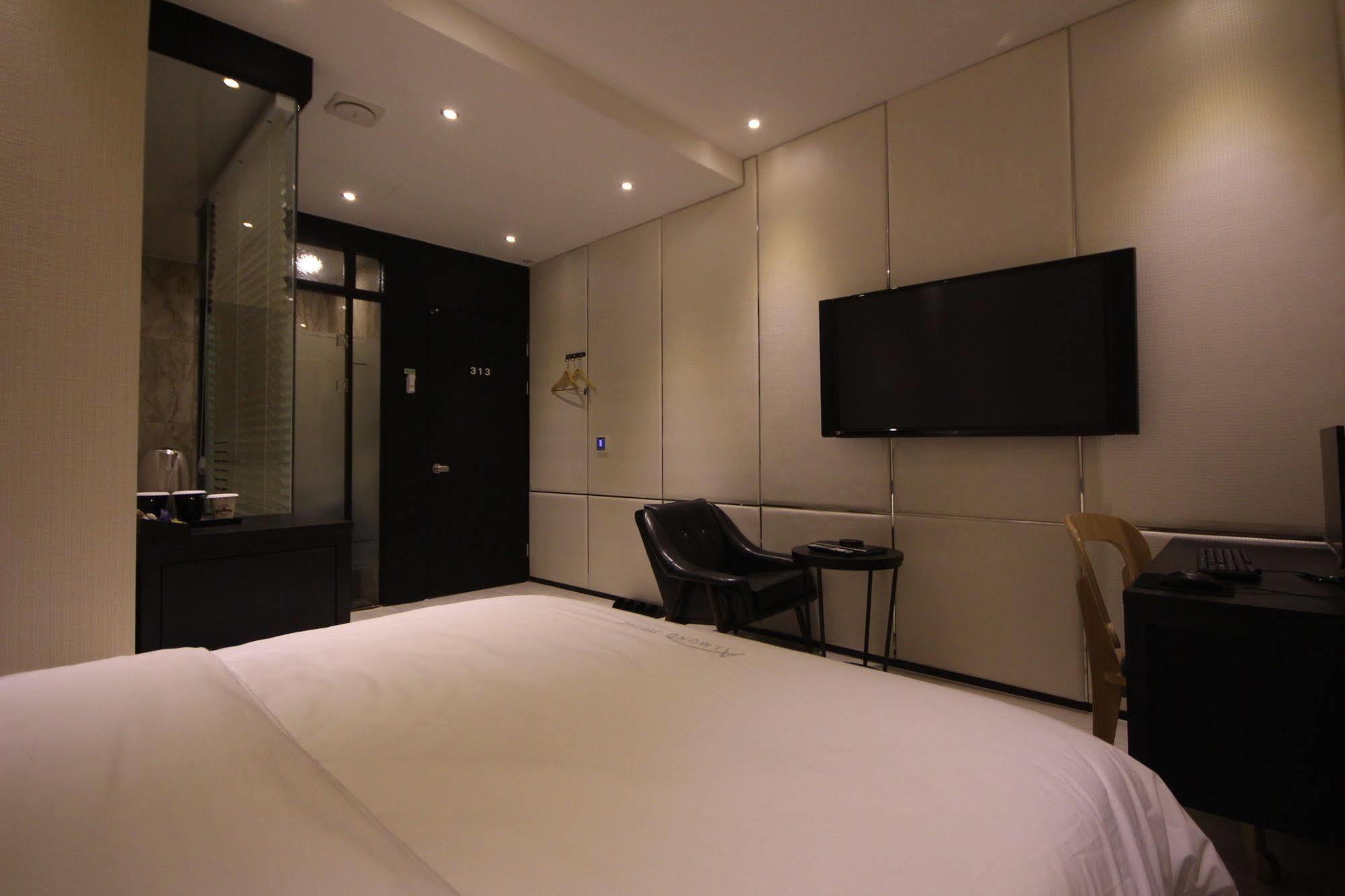 Almond Hotel Busan Station Eksteriør billede